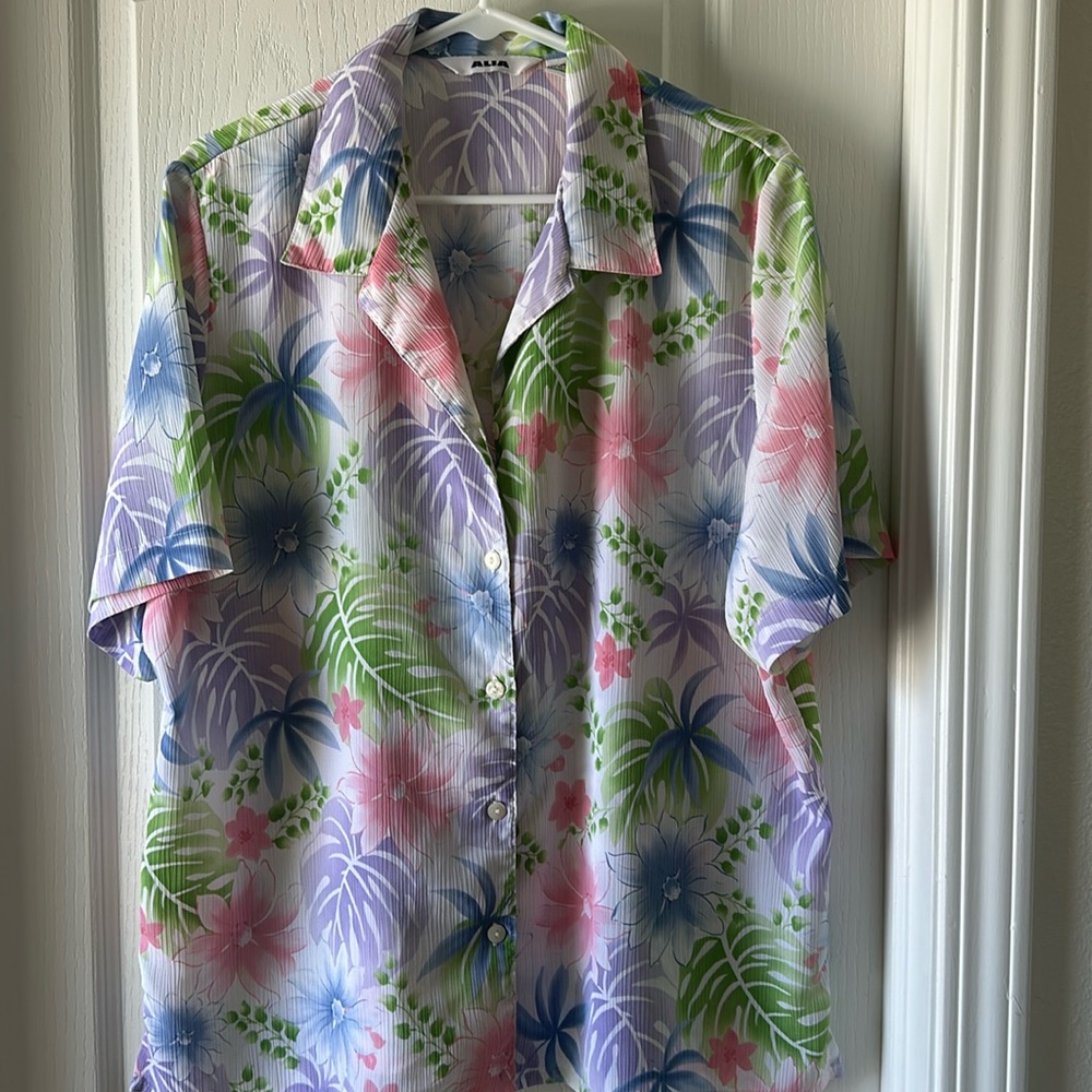 ALIA Button Up Top 16